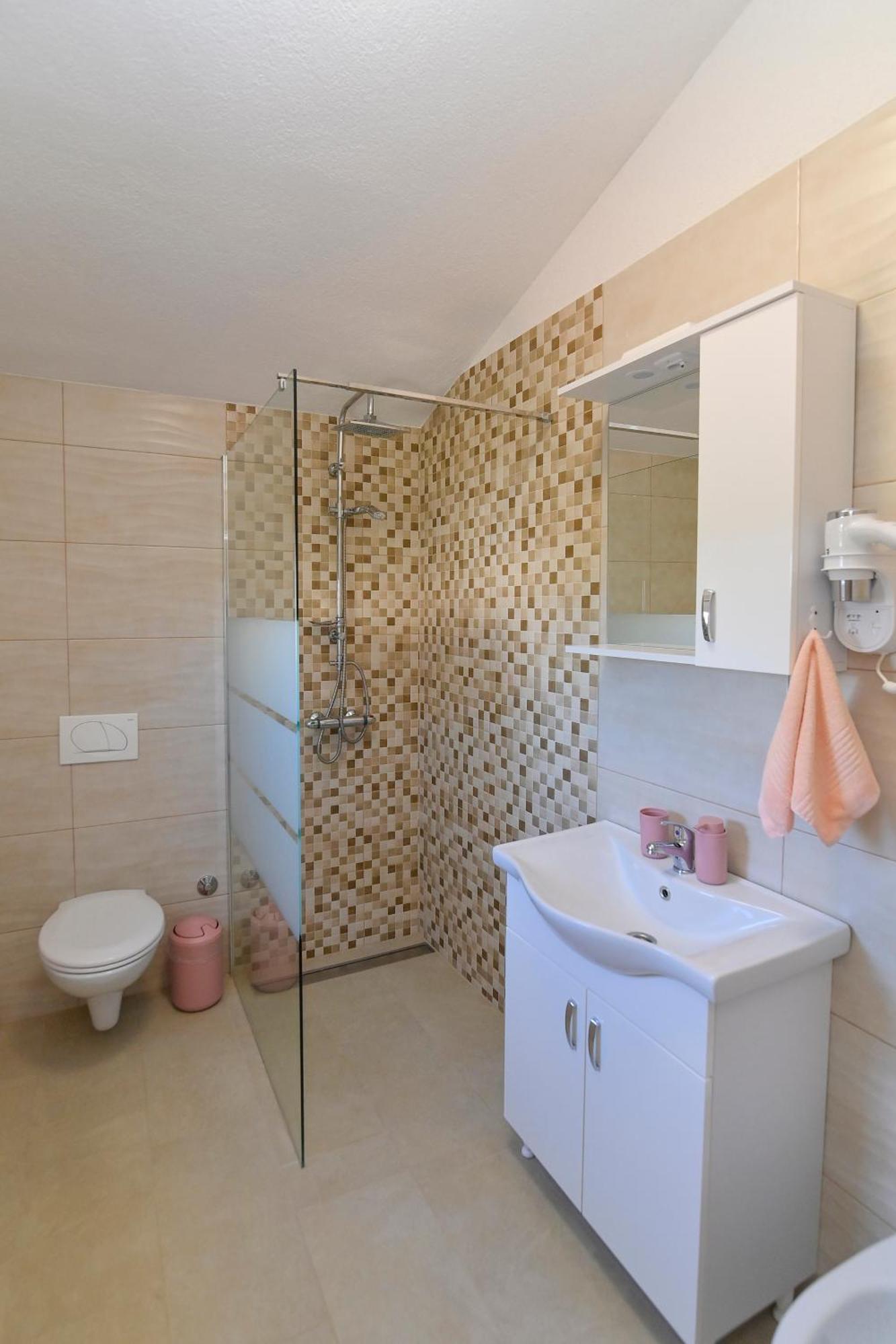 Vacation House Ulika Gabonjin Exterior photo