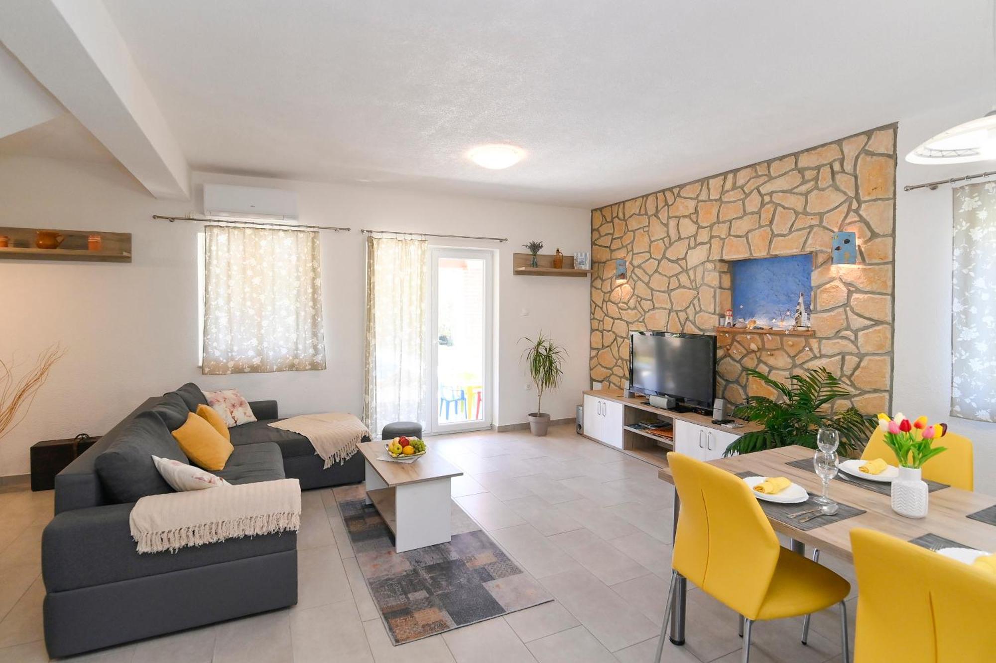 Vacation House Ulika Gabonjin Exterior photo
