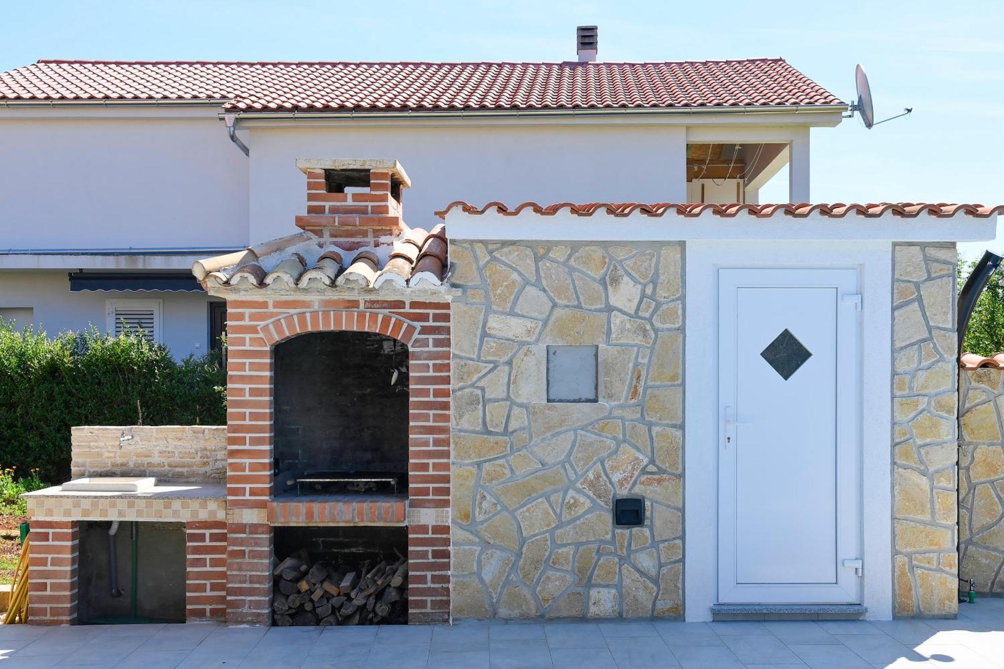 Vacation House Ulika Gabonjin Exterior photo