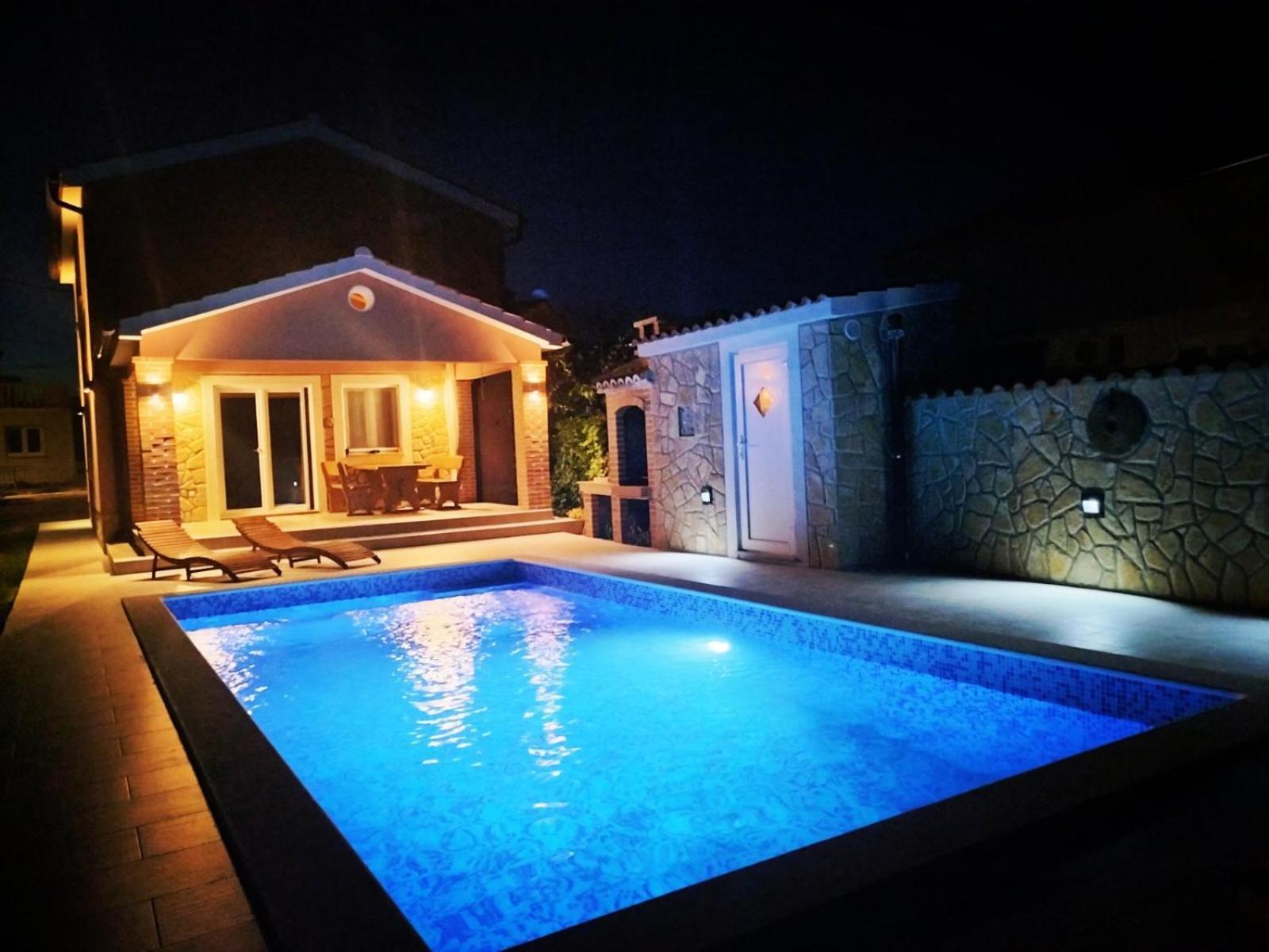 Vacation House Ulika Gabonjin Exterior photo